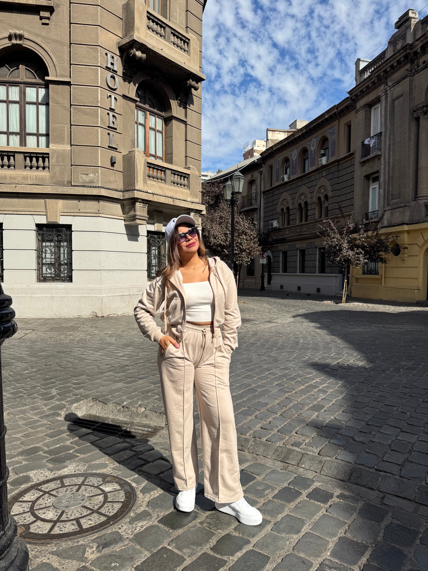 Conjunto Algodón Premium: Polerón con Cierre y Palazzo Beige 💛