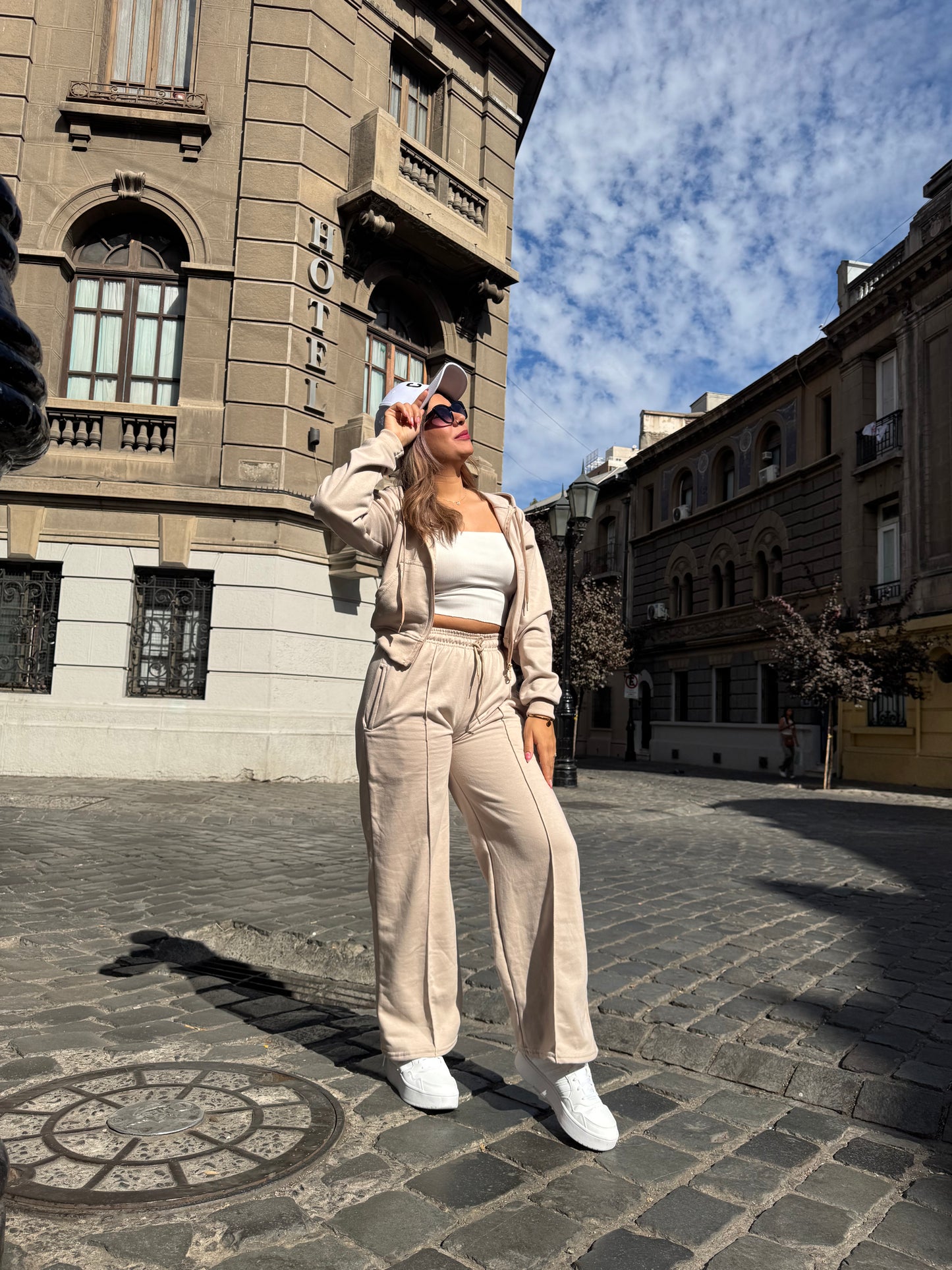 Conjunto Algodón Premium: Polerón con Cierre y Palazzo Beige 💛